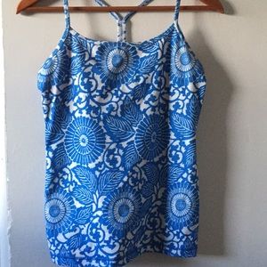 Lululemon tank top size 8 flowers floral blue